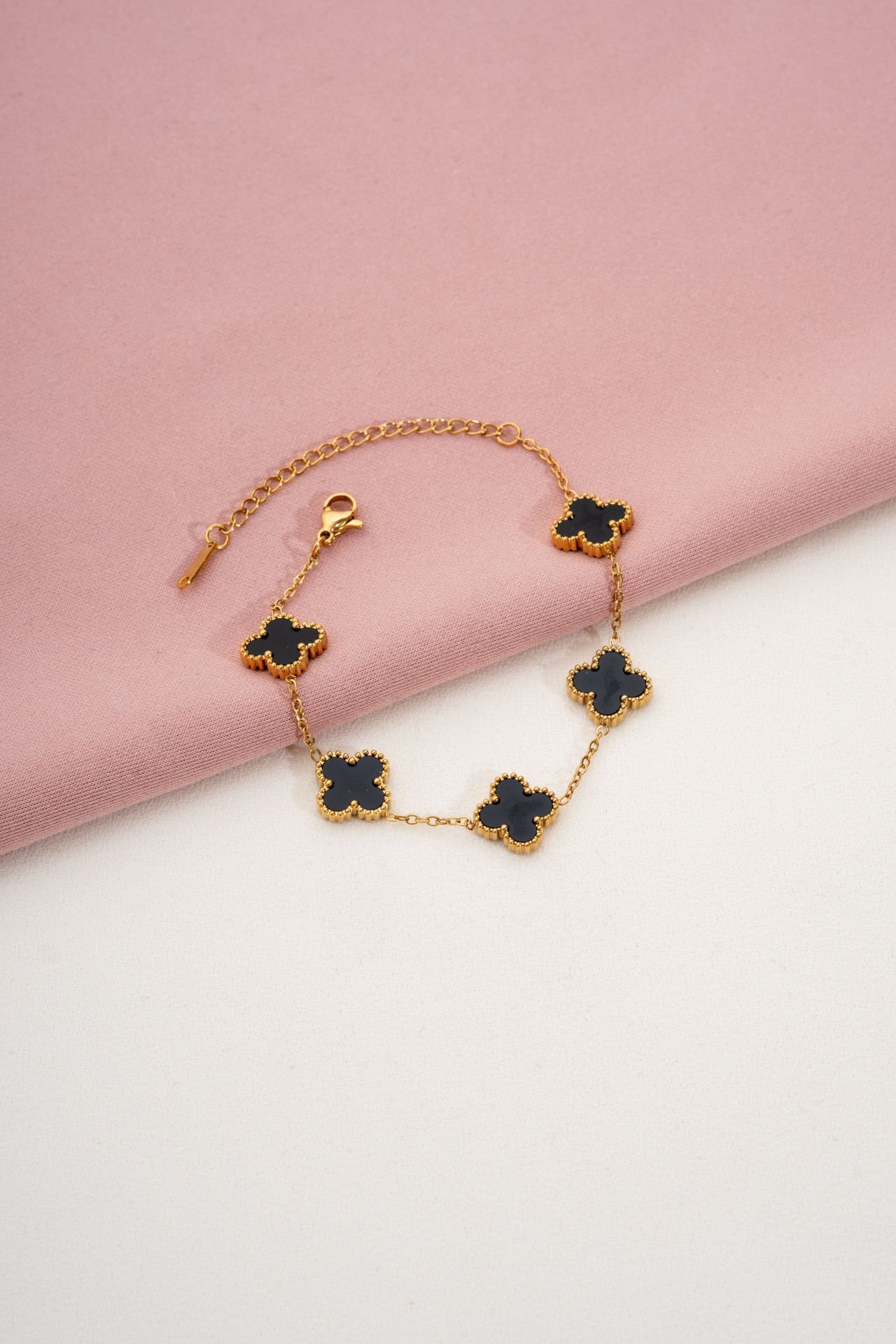 Çelik Van Cleef Siyah Renk Gold Bileklik