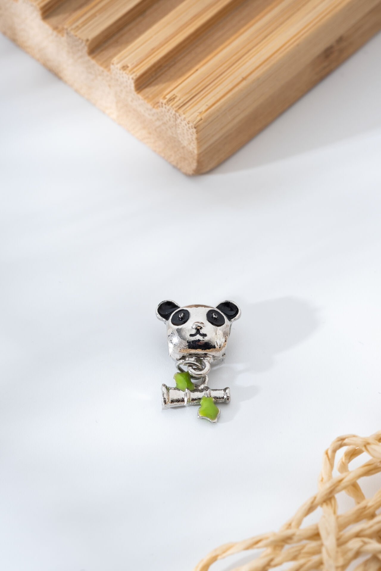 Çelik Panda Charm