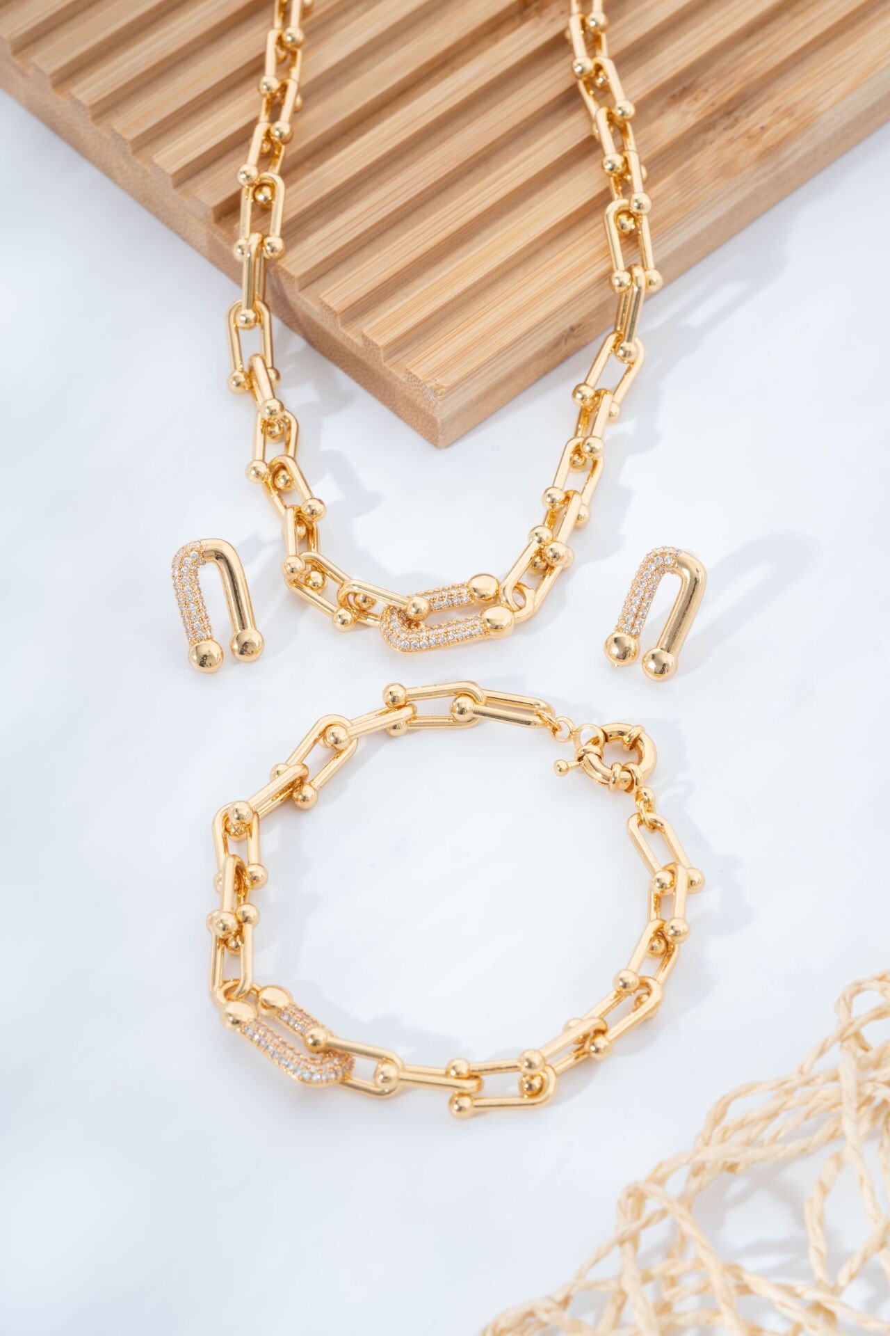 Gold Renk Modern Zincir Takı Seti