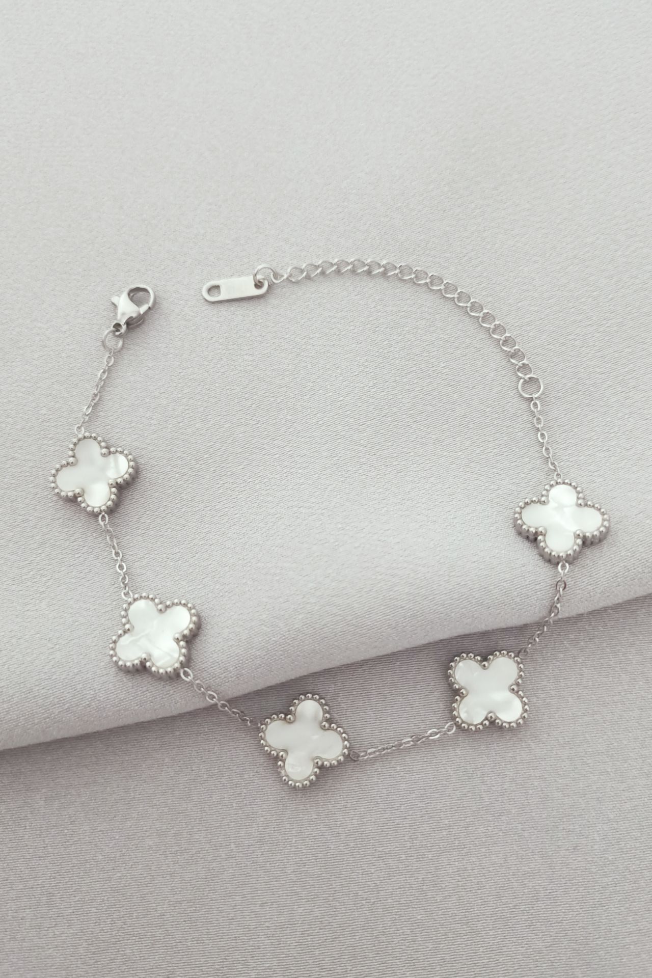 Çelik van cleef bileklik