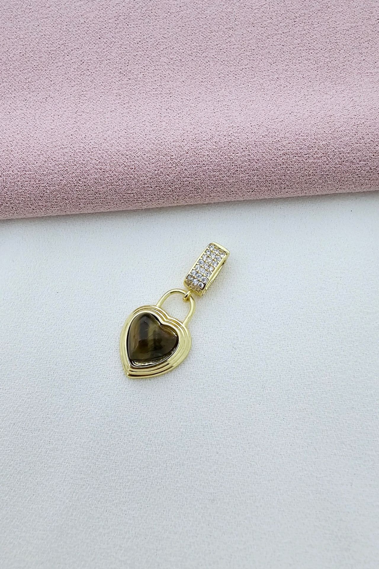 Ajda Charm