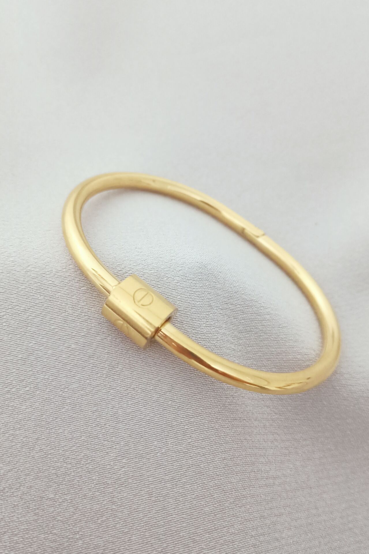 Çelik bileklik gold