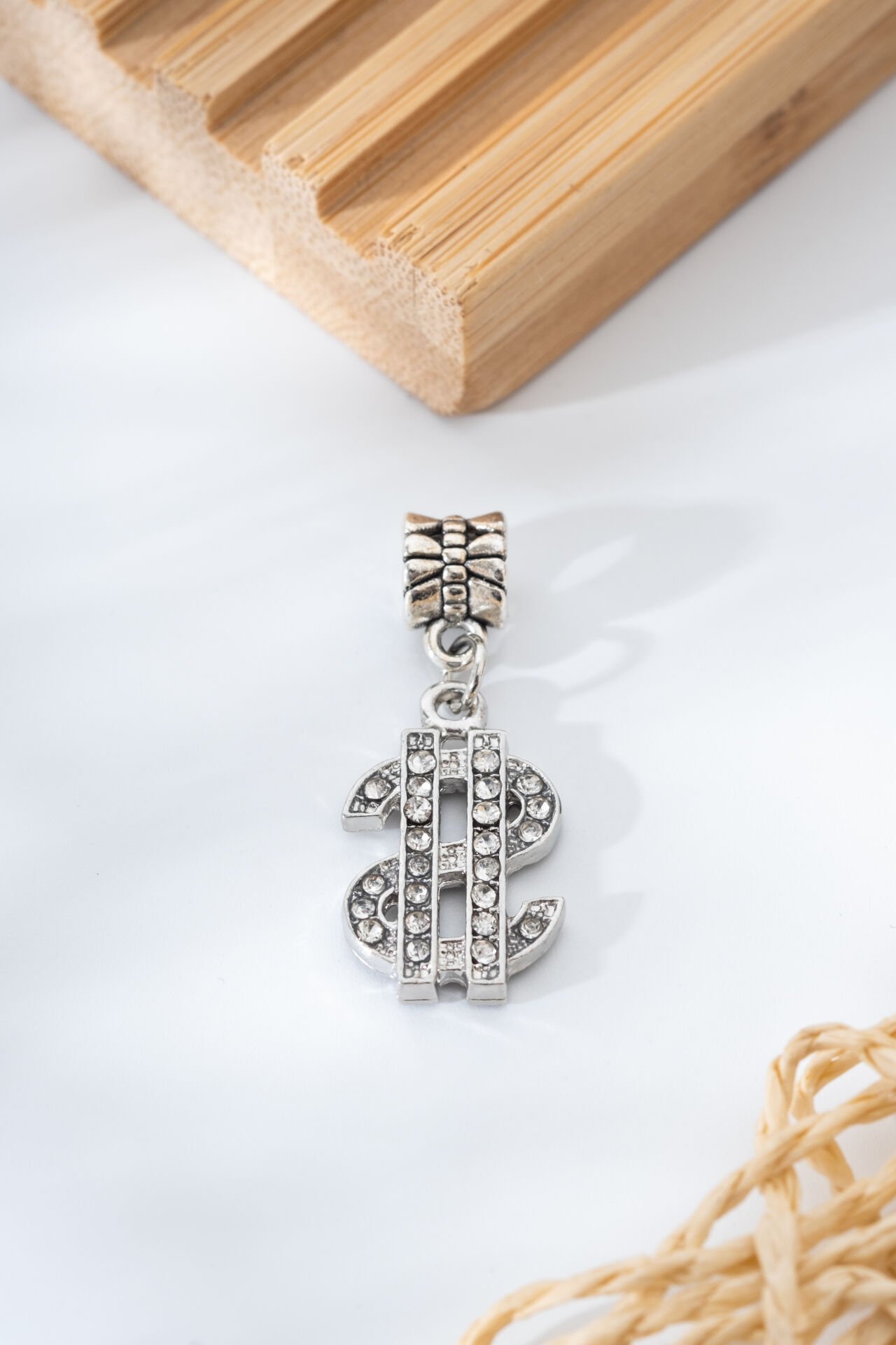 Çelik Dolar İşaretli Charm