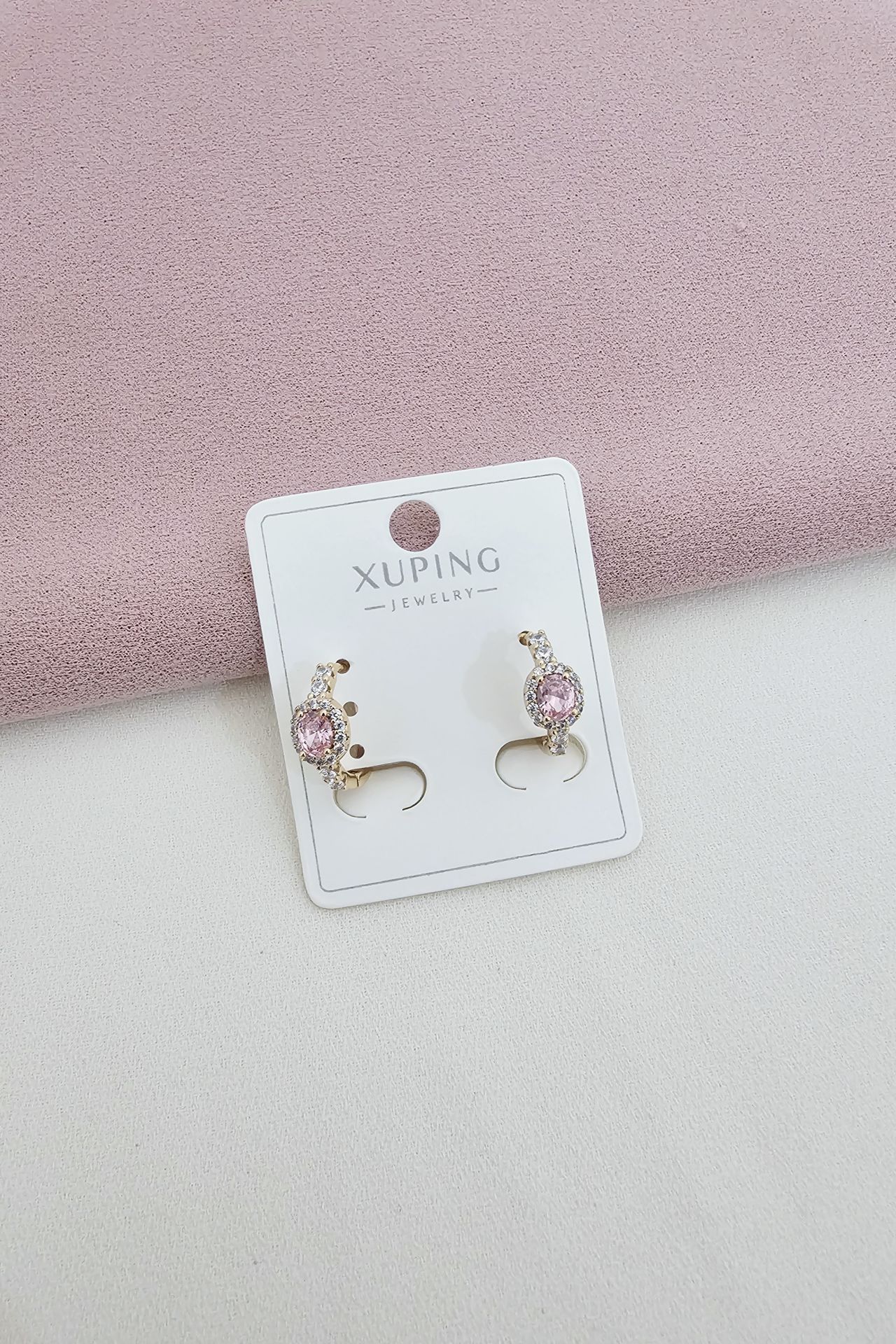 Xuping Pembe Zirkon Taşlı Küpe