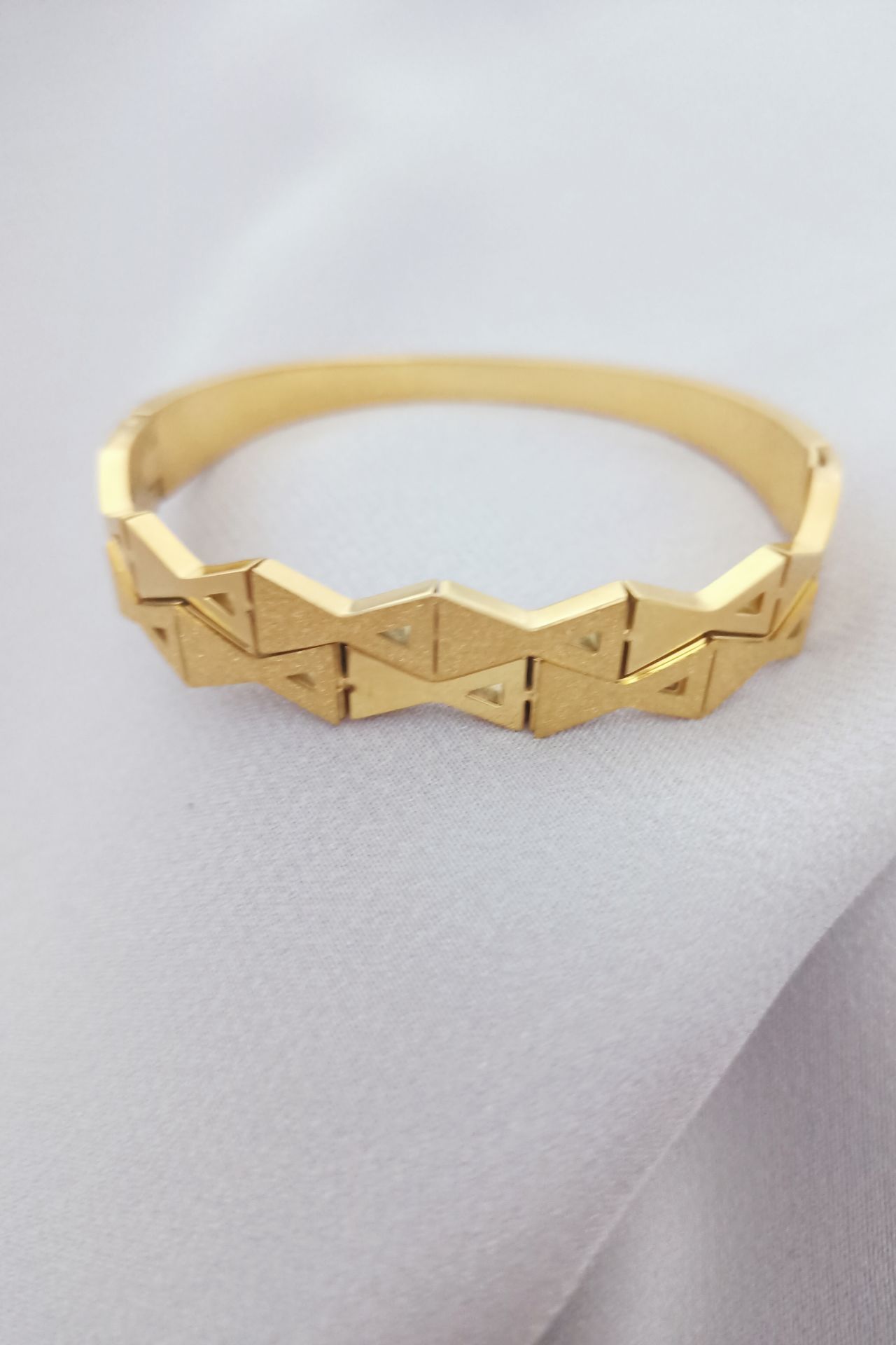 Çelik bileklik gold simli