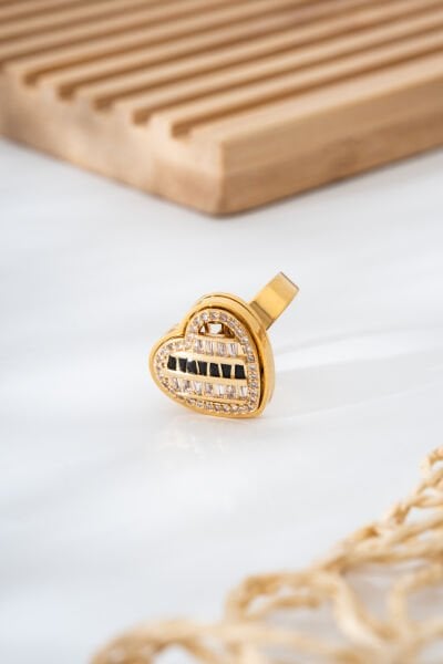 Kalp Desenli Çelik Yüzük