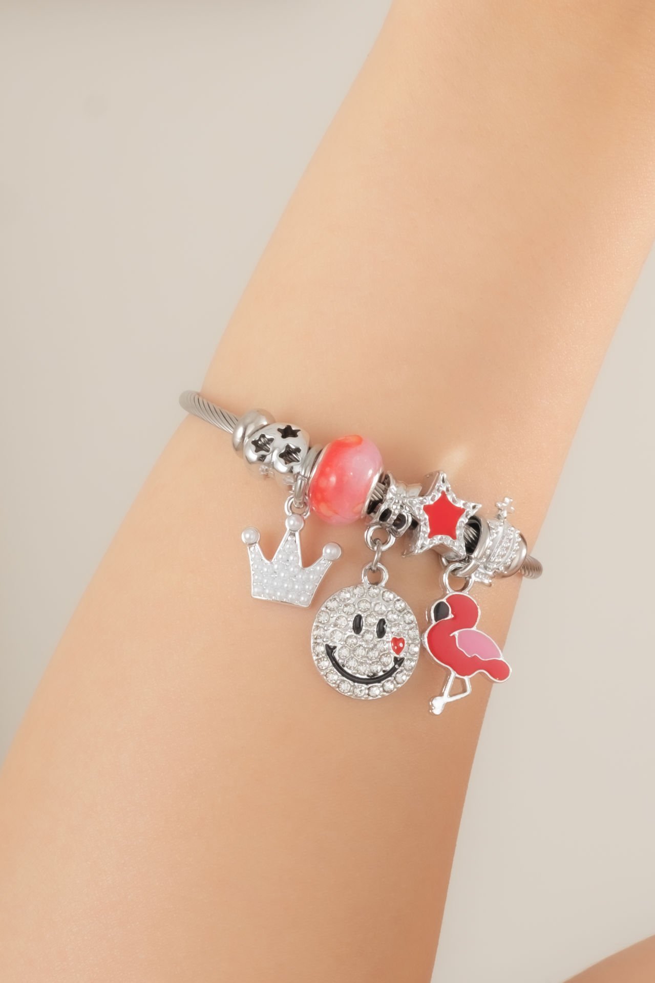 Çelik Pandora Pelikan ve Gülen Emojili