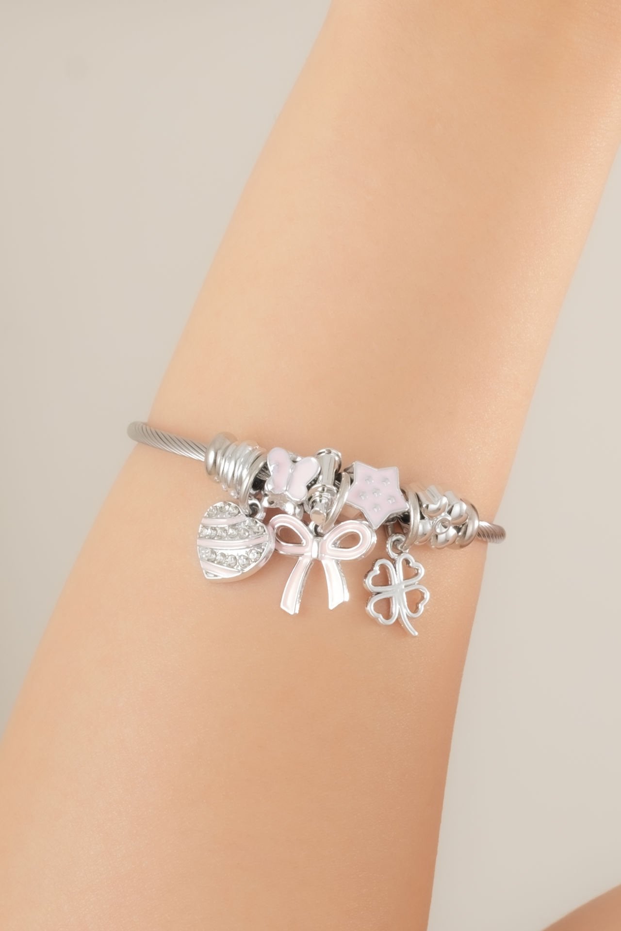 Çelik Pandora Pembe Kurdale ve Kalp Figürlü