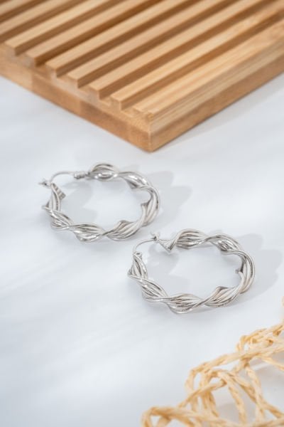 XUPİNG Bükümlü Spiral Form Gümüş Renk Xuping Küpe