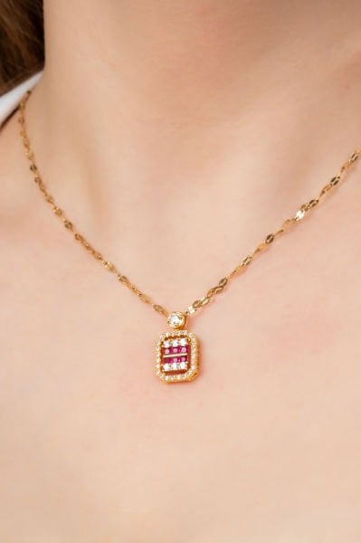 Çelik Baget Taşlı Kolye