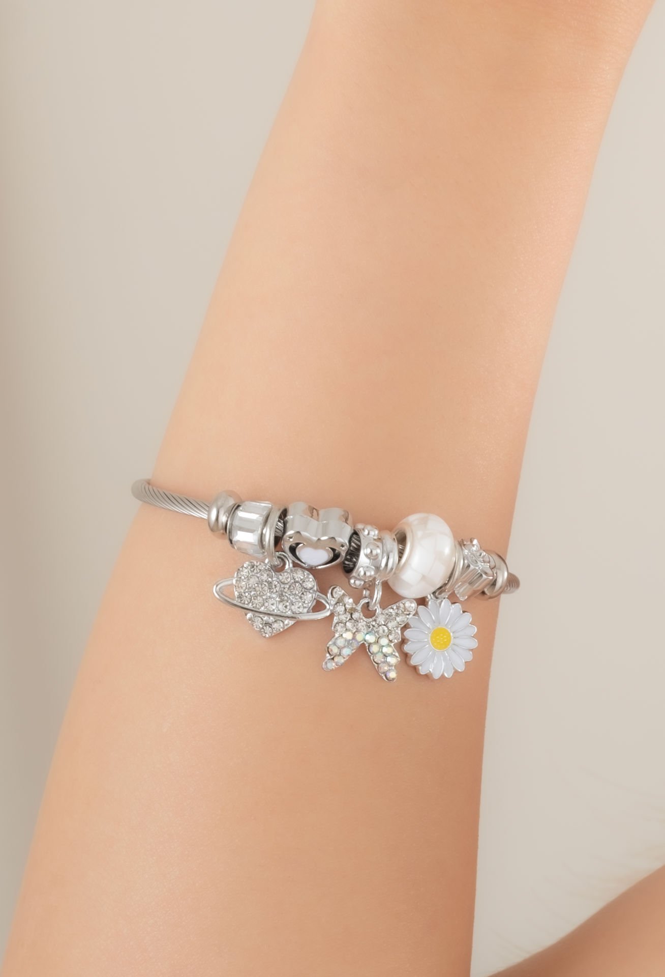 Çelik Pandora Kalp, Kelebek ve Papatya Figürlü