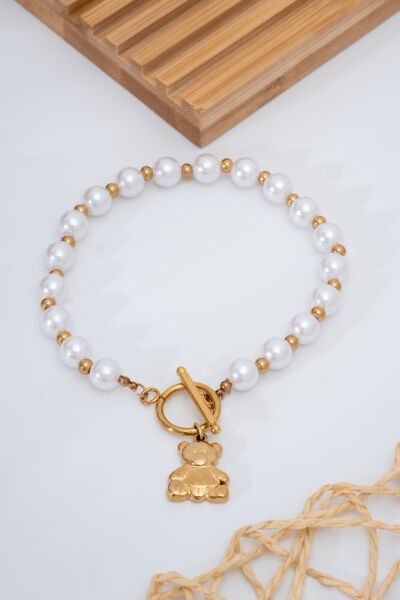 Beyaz İnci Detaylı Ayıcık Figürlü VİP Bileklik