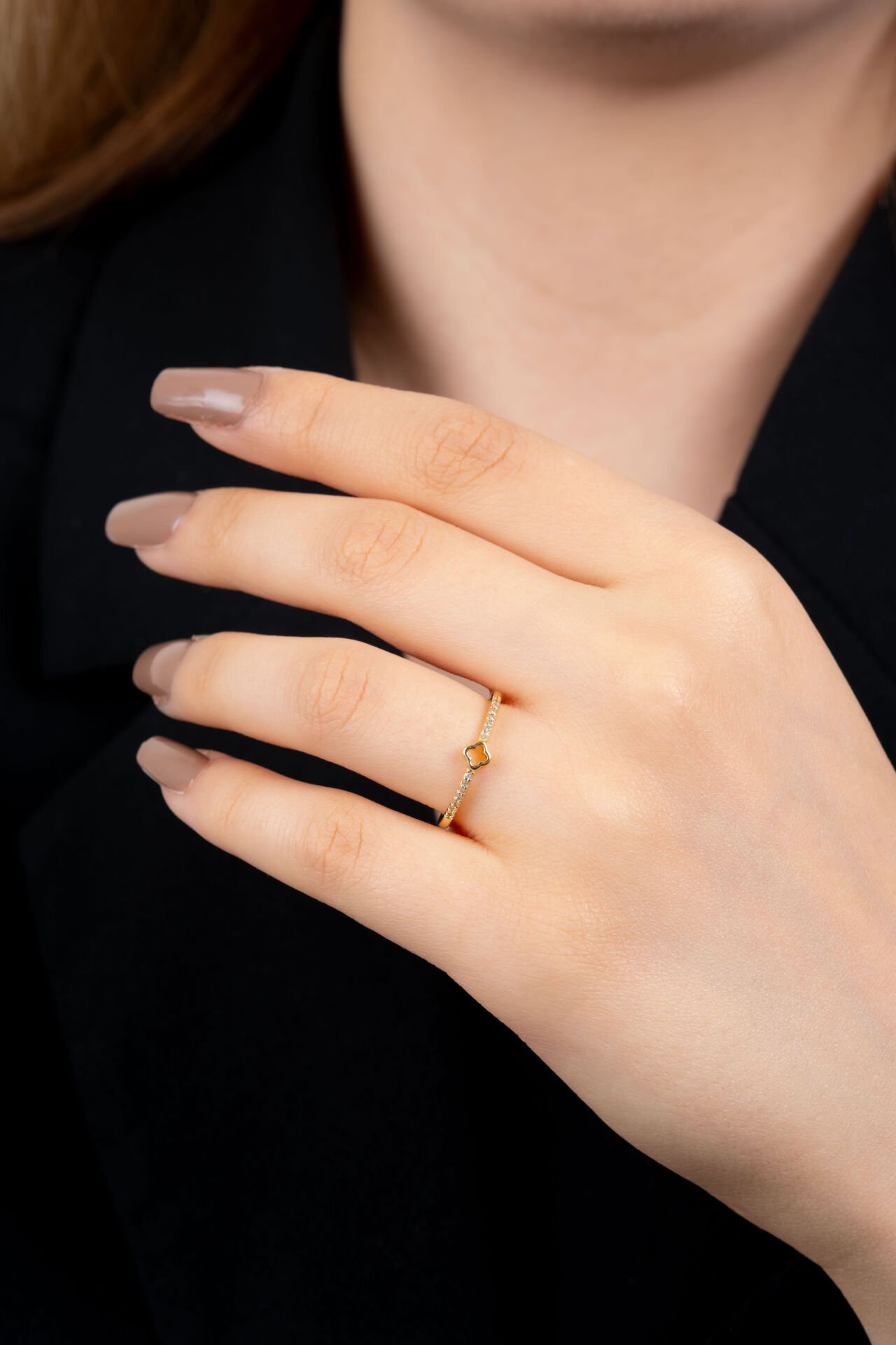 Gold Şans Figürlü Taş Detaylı Yüzük