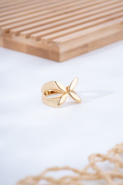 Altın Sarısı Yaprak Formlu Yüzük