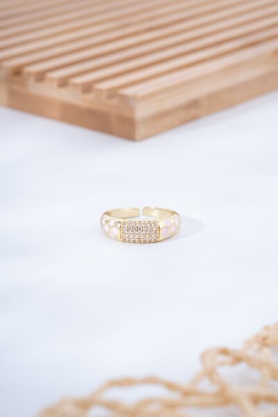 Pembe Mine Detaylı Taşlı  Yüzük