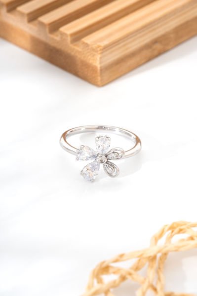 XUPING Çiçek Figürlü Gümüş Renk Ayarlanabilir Kadın Yüzük