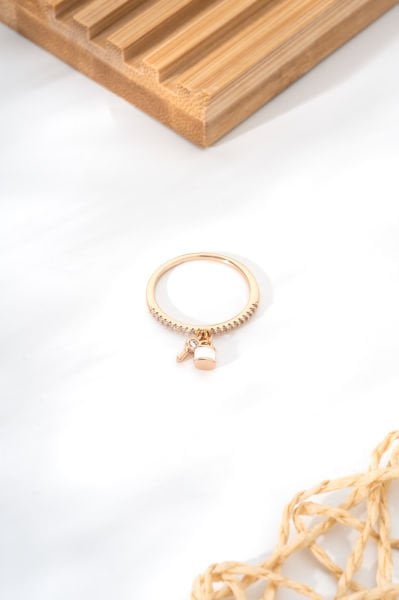 XUPING Anahtar ve Kilit Figürlü Sallantılı Altın Sarısı Kadın Yüzük