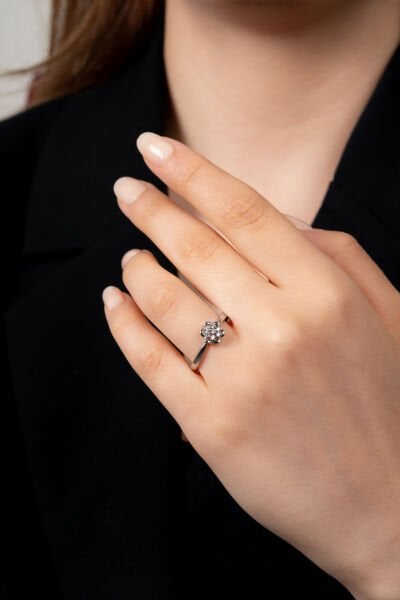 XUPING Taş Detaylı Çiçek Figürlü Gümüş Renk Kadın Yüzük