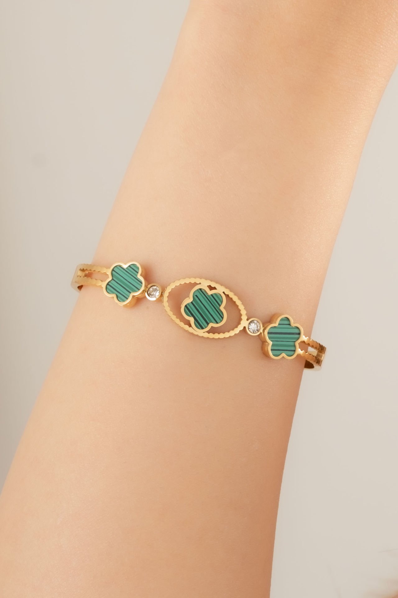 Çelik Yeşil Sedef Taşlı Bileklik