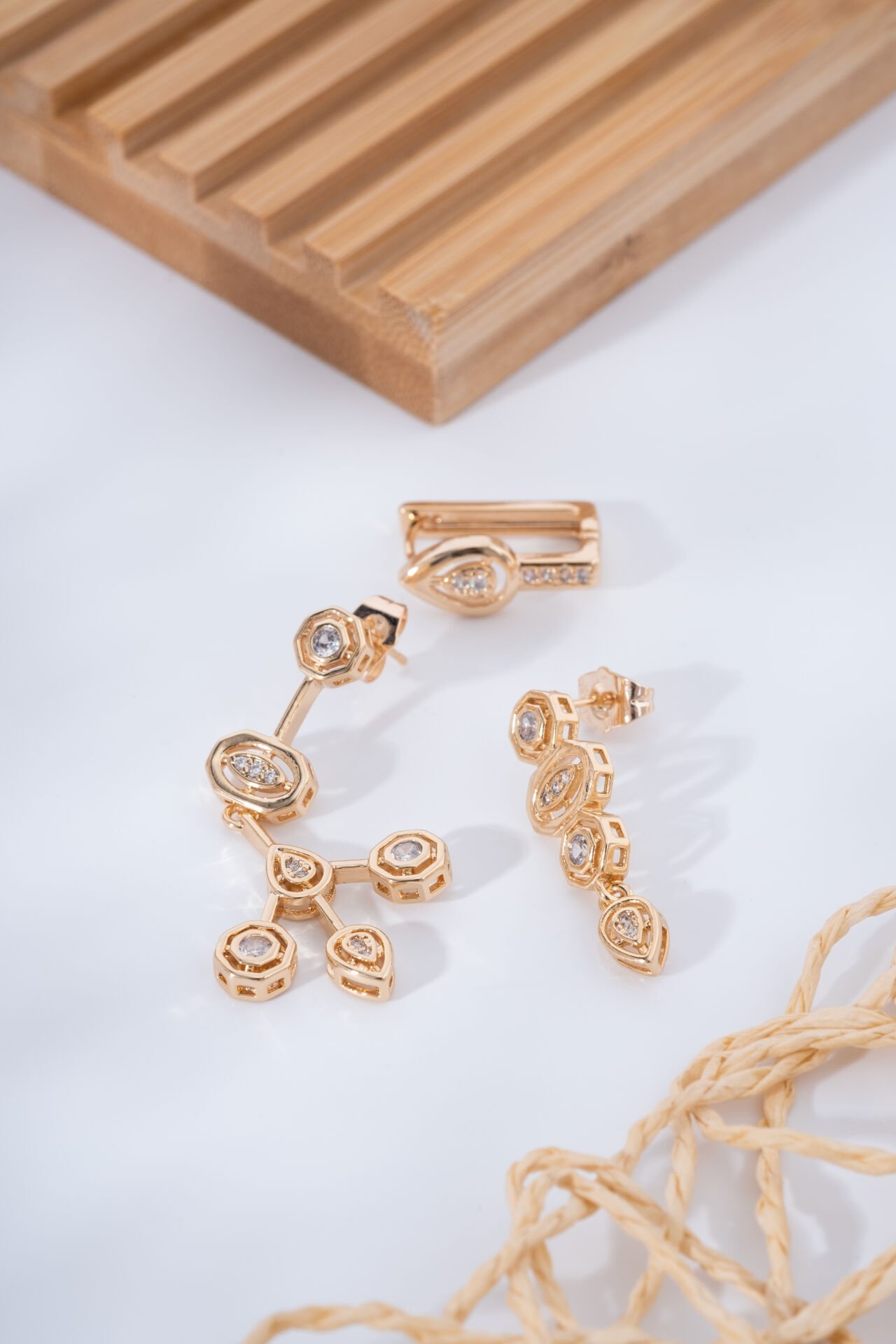 Rose Geometrik Şekilli VİP Küpe Seti