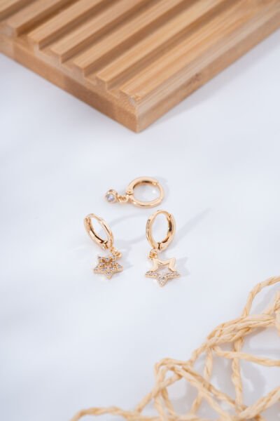 Rose Taş Detaylı Yıldız Figürlü VİP Küpe Seti