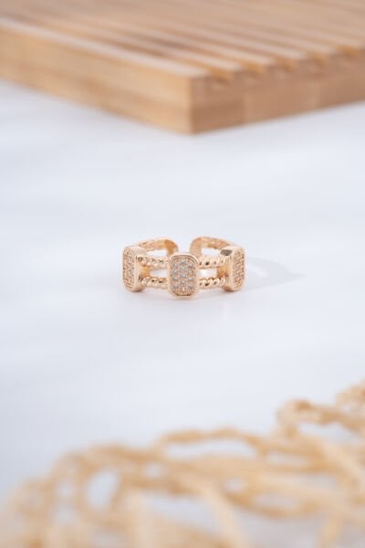 Rose Dikdörtgen Taş Detaylı Çift Burgulu Yüzük