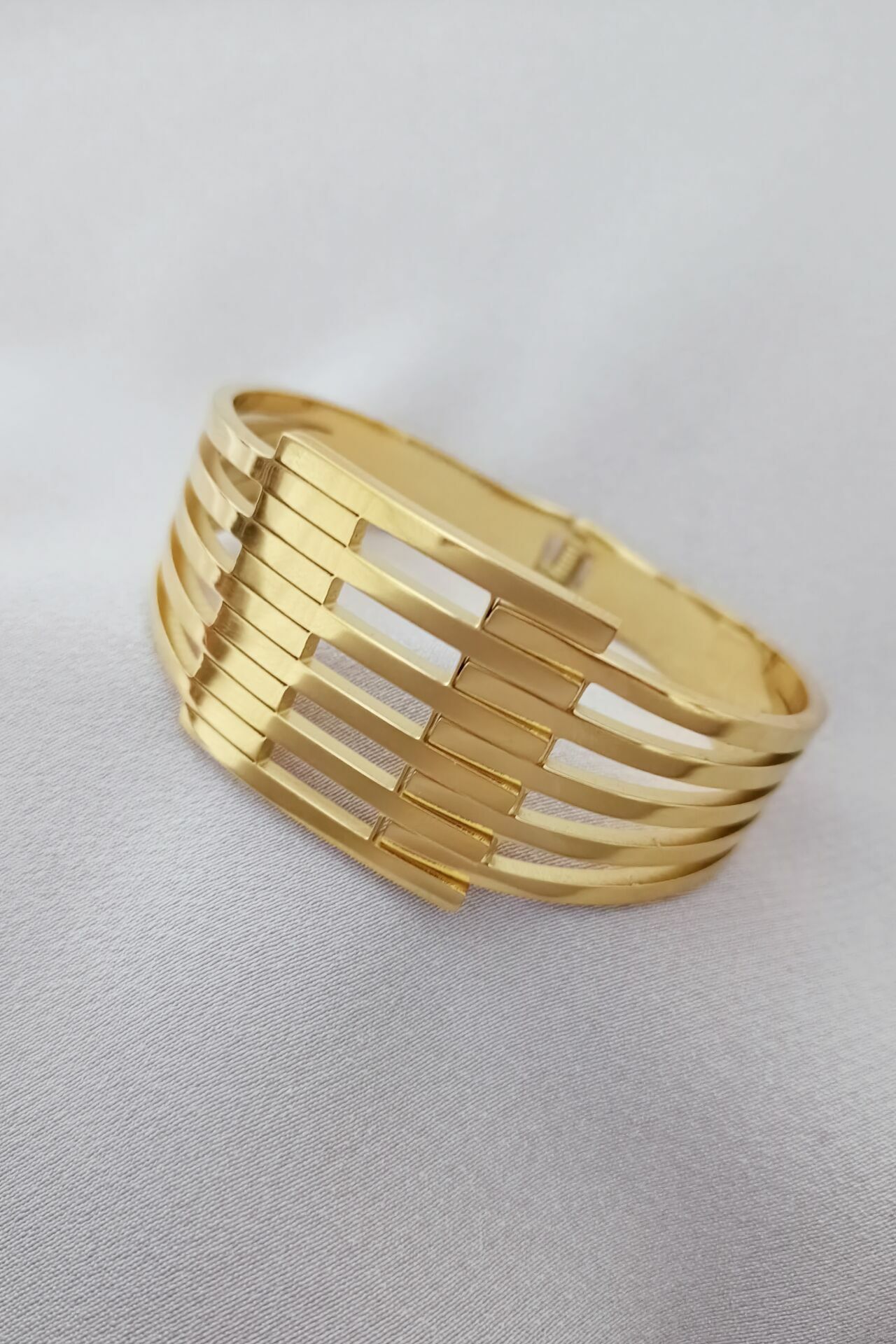 Çelik kaburga bileklik gold renk
