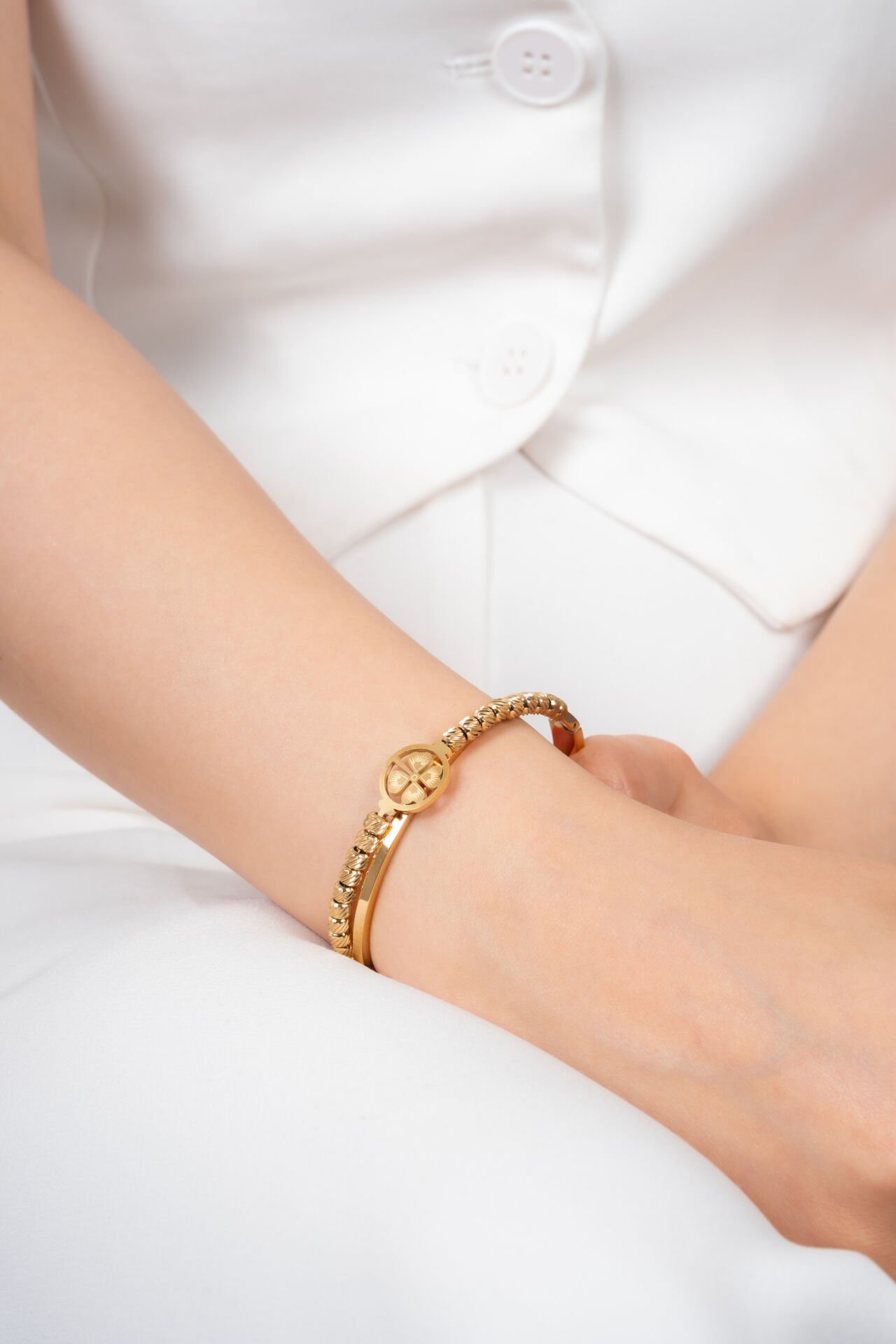 Çelik Dorikalı Yonca Bileklik