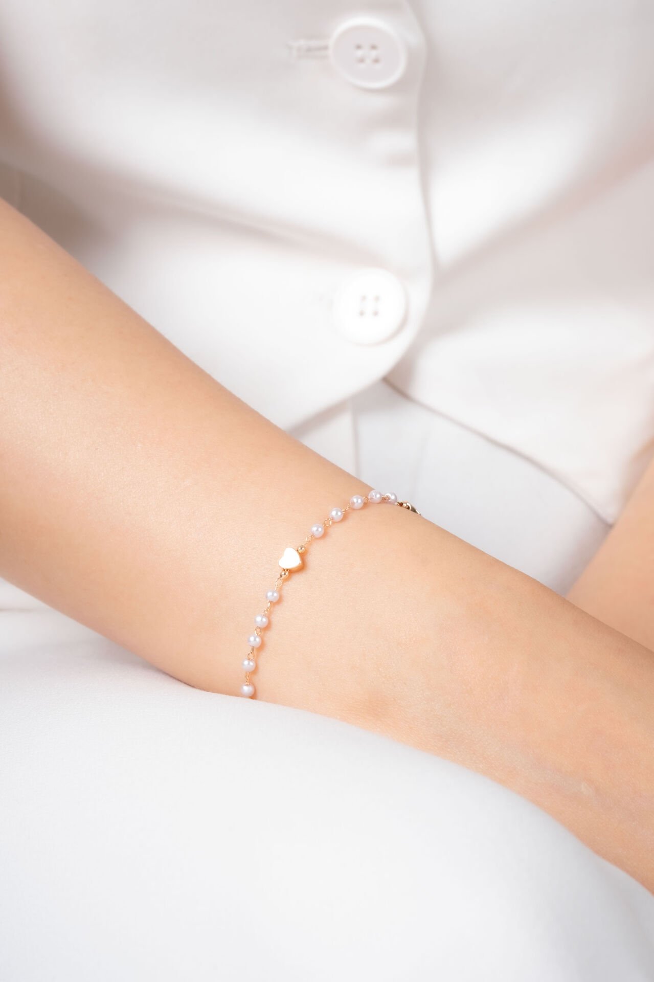 Rose Kalp Detaylı İnci Görünümlü Boncuklu VİP Bileklik