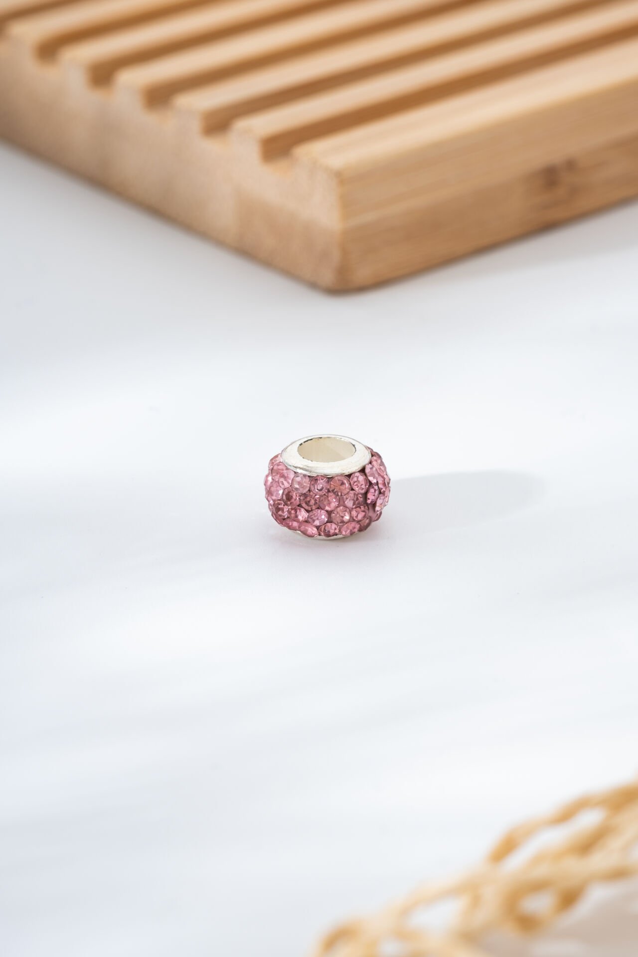 Çelik Pembe Taşlı Charm