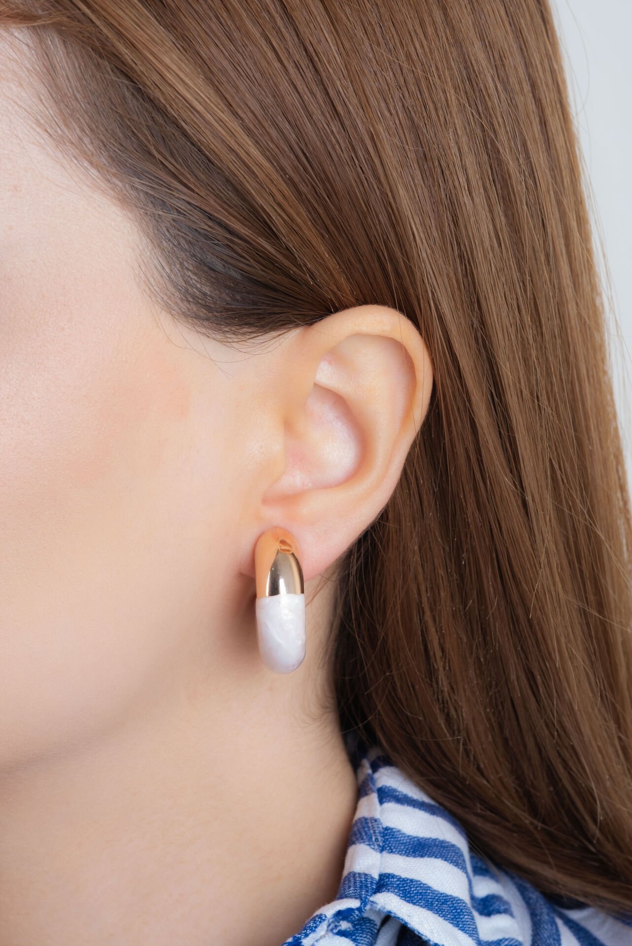 Beyaz Mega C VİP Küpe