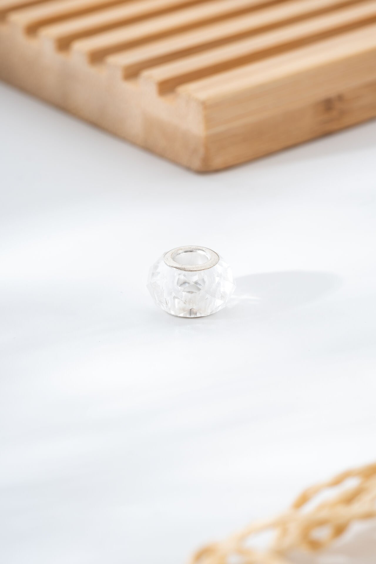 Beyaz Şeffaf Boncuk Charm