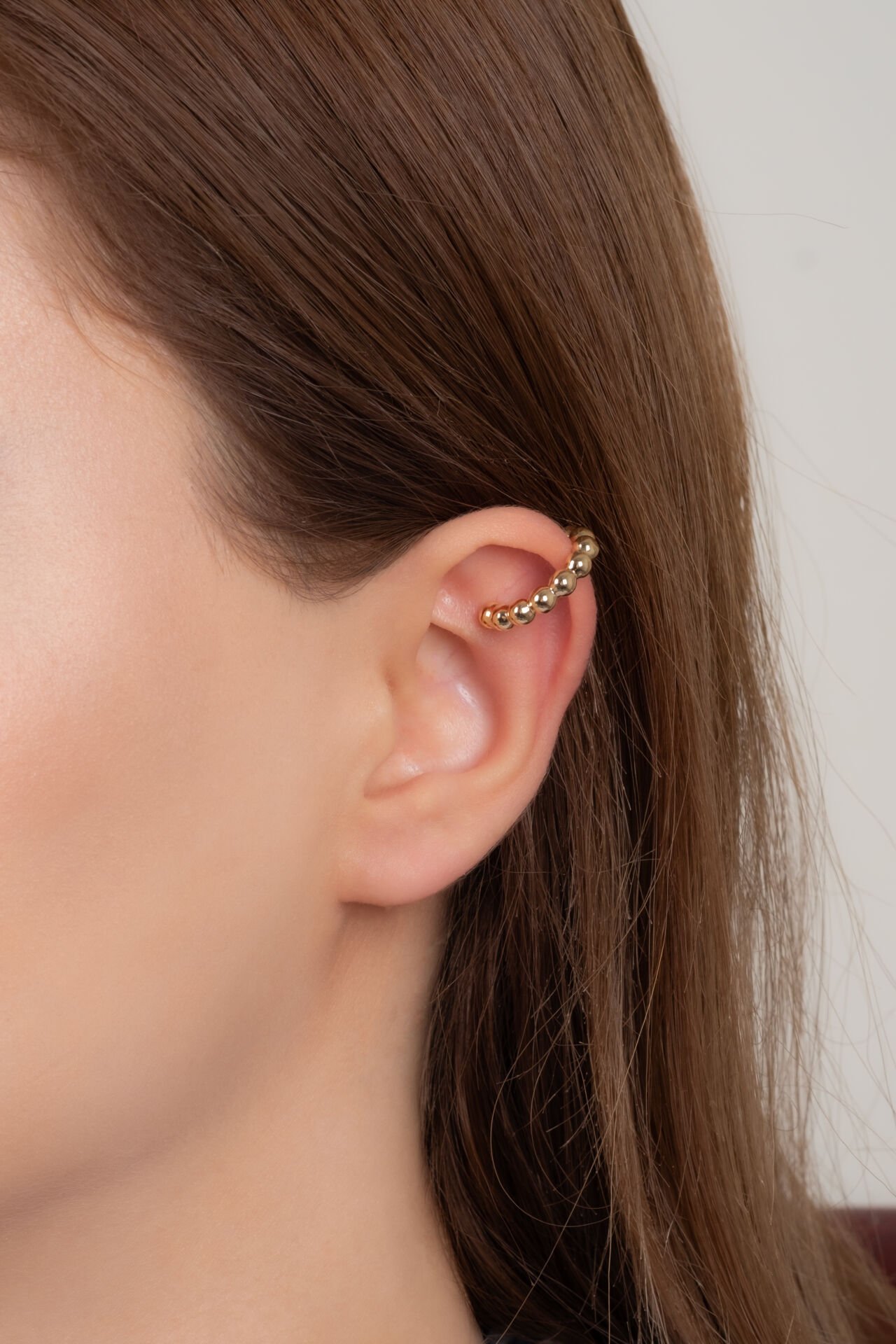 Boncuk Detaylı Altın Renk Ear Cuff Küpe