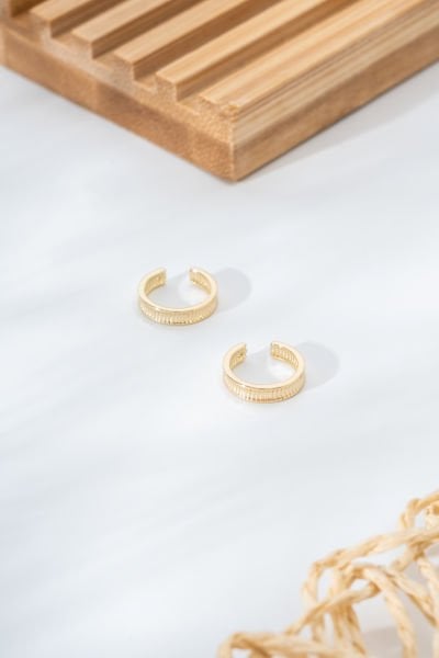 Minimal Çizgili Altın Renk Ear Cuff Küpe