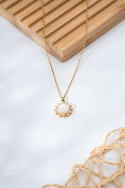 Gold Sedef Güneş Figürlü Kolye