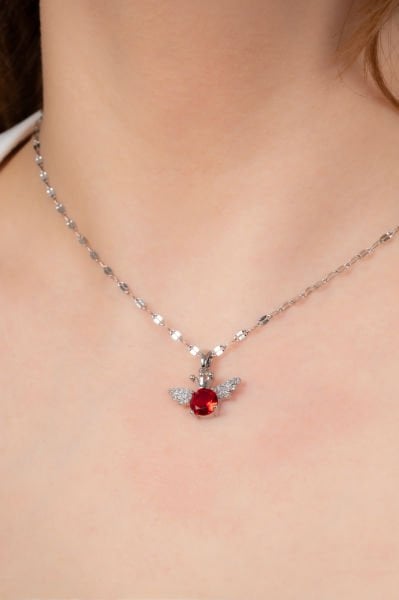 Çelik kırmızı taşlı kolye