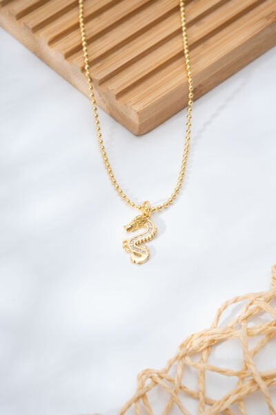 Gold Ejderha Figürlü Kolye