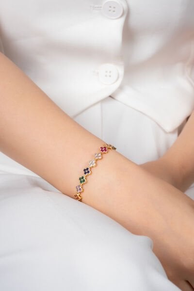Renkli Taşlı Çiçek Motifli Altın Renk VİP Bileklik
