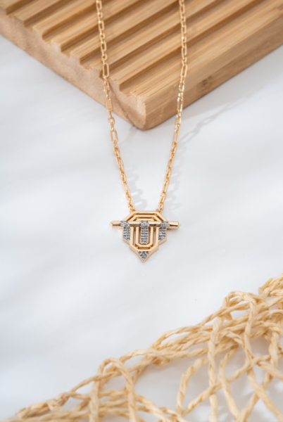 Geometrik Zincirli Taş Detaylı VİP Kolye