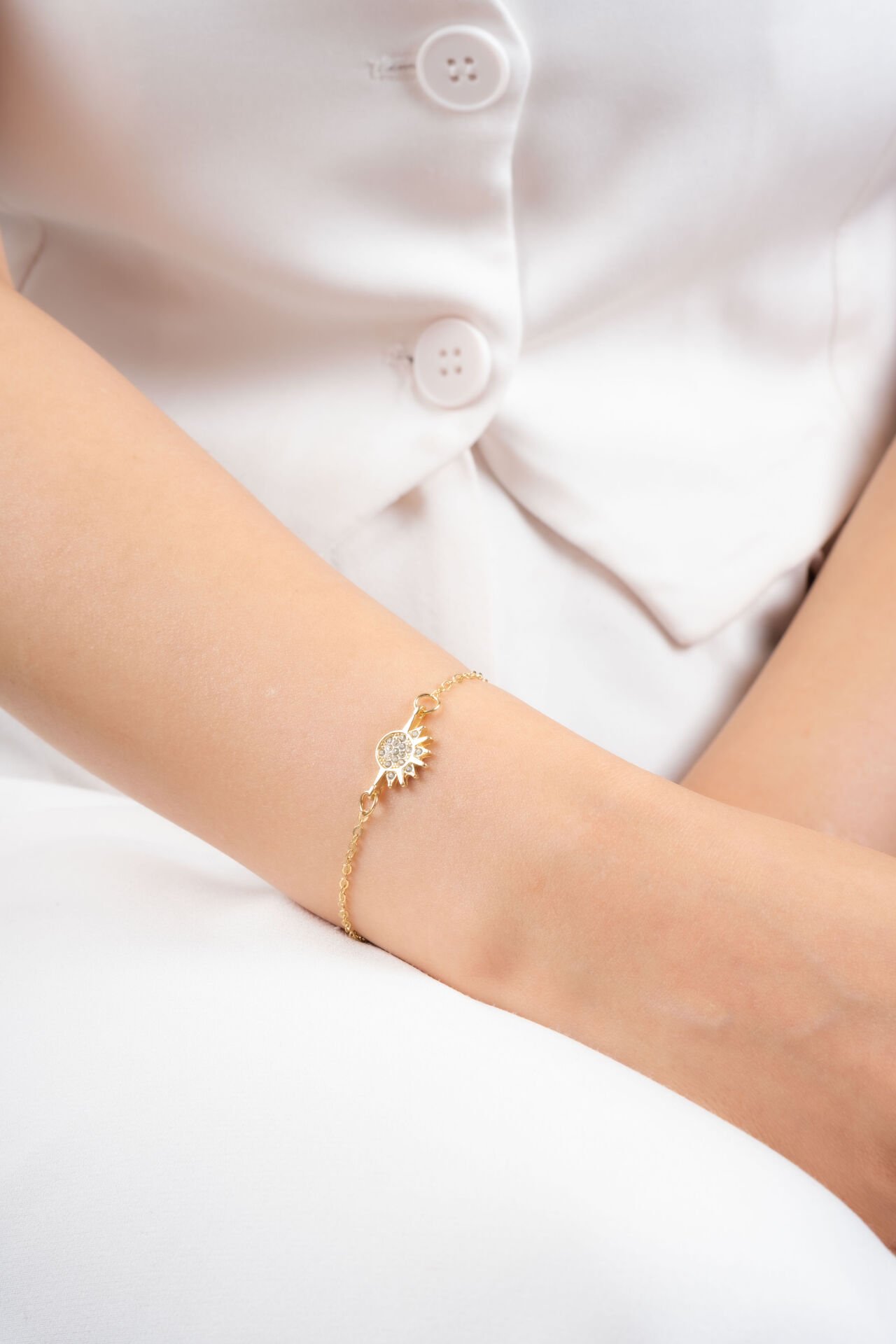 Gold Güneş Figürlü Tamamlayıcı VİP Bileklik