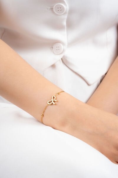 Gold Kurdele Detaylı VİP Bileklik