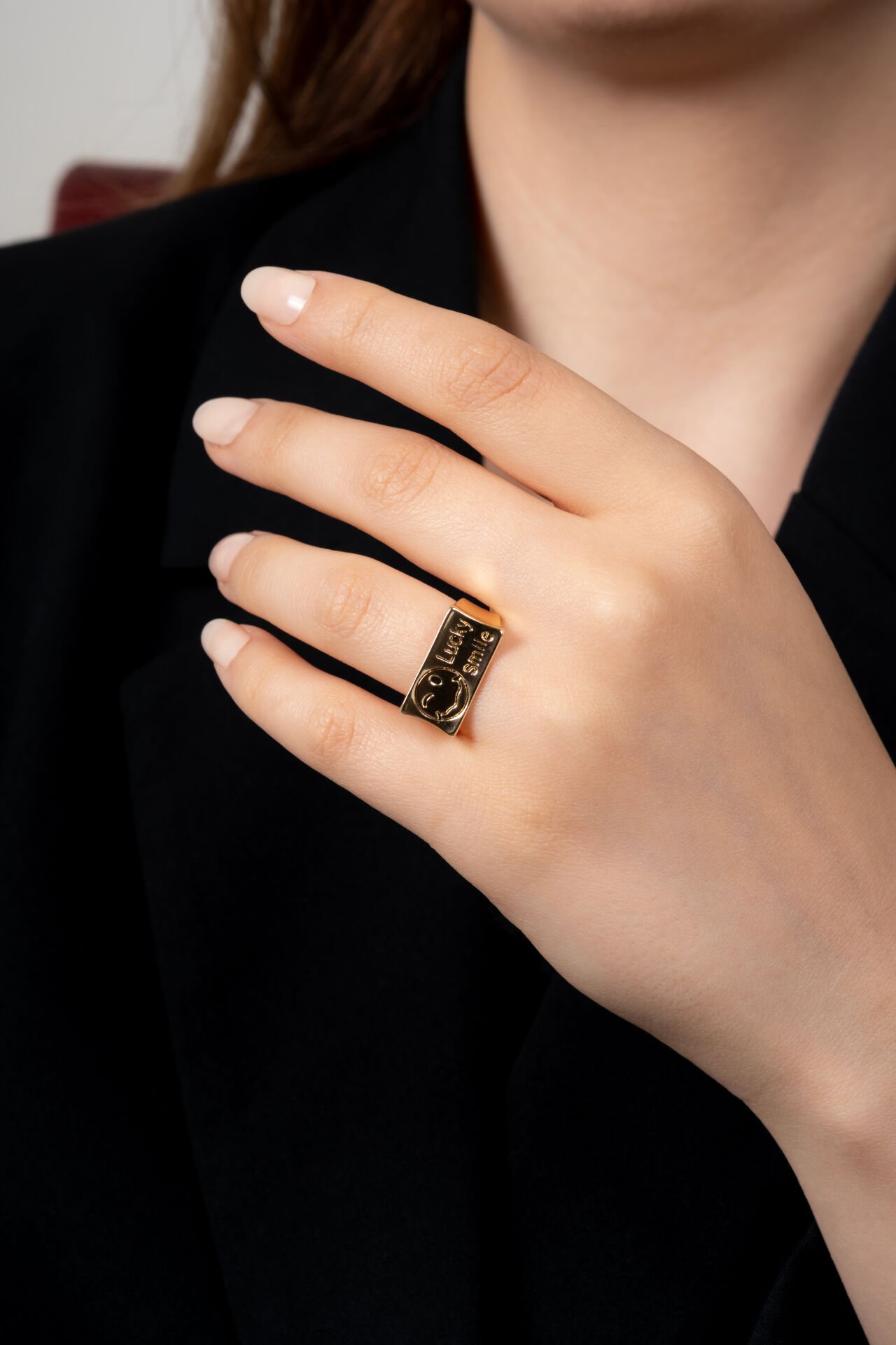 Altın Renk Lucky Smile Yazılı Kadın Yüzük