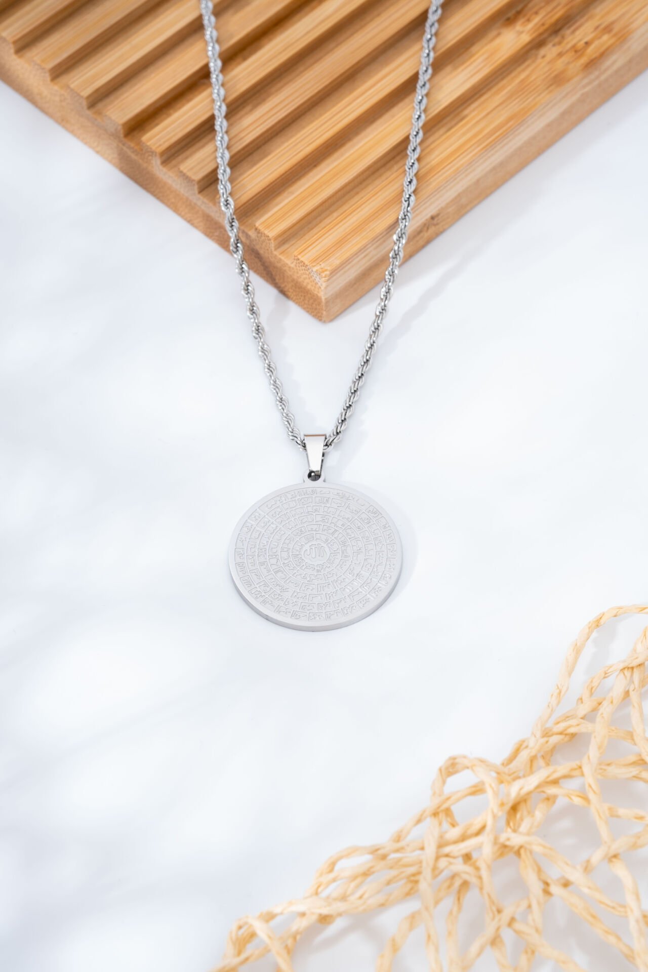 Silver Esmaül Hüsna İşlemeli Kolye