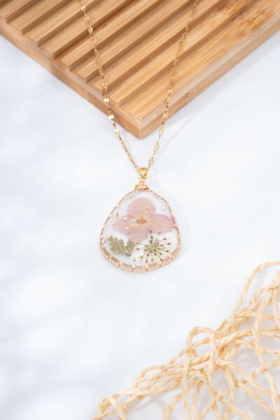 Gold Şeffaf Japon Gülü Kolye