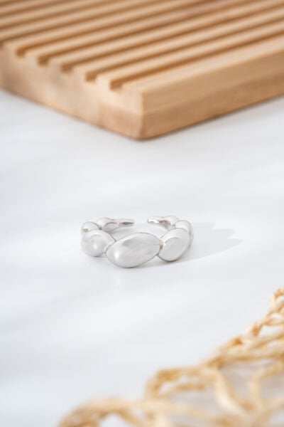 Gümüş Renk Oval Formlu Modern Kadın Vip Yüzük