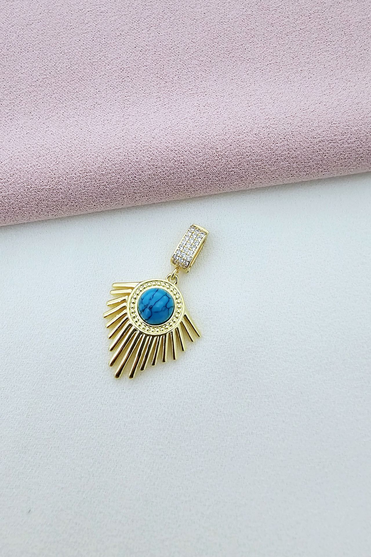 Ajda Charm