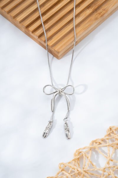 Silver Fiyonk ve Bale Ayakkabı Figürlü Kolye