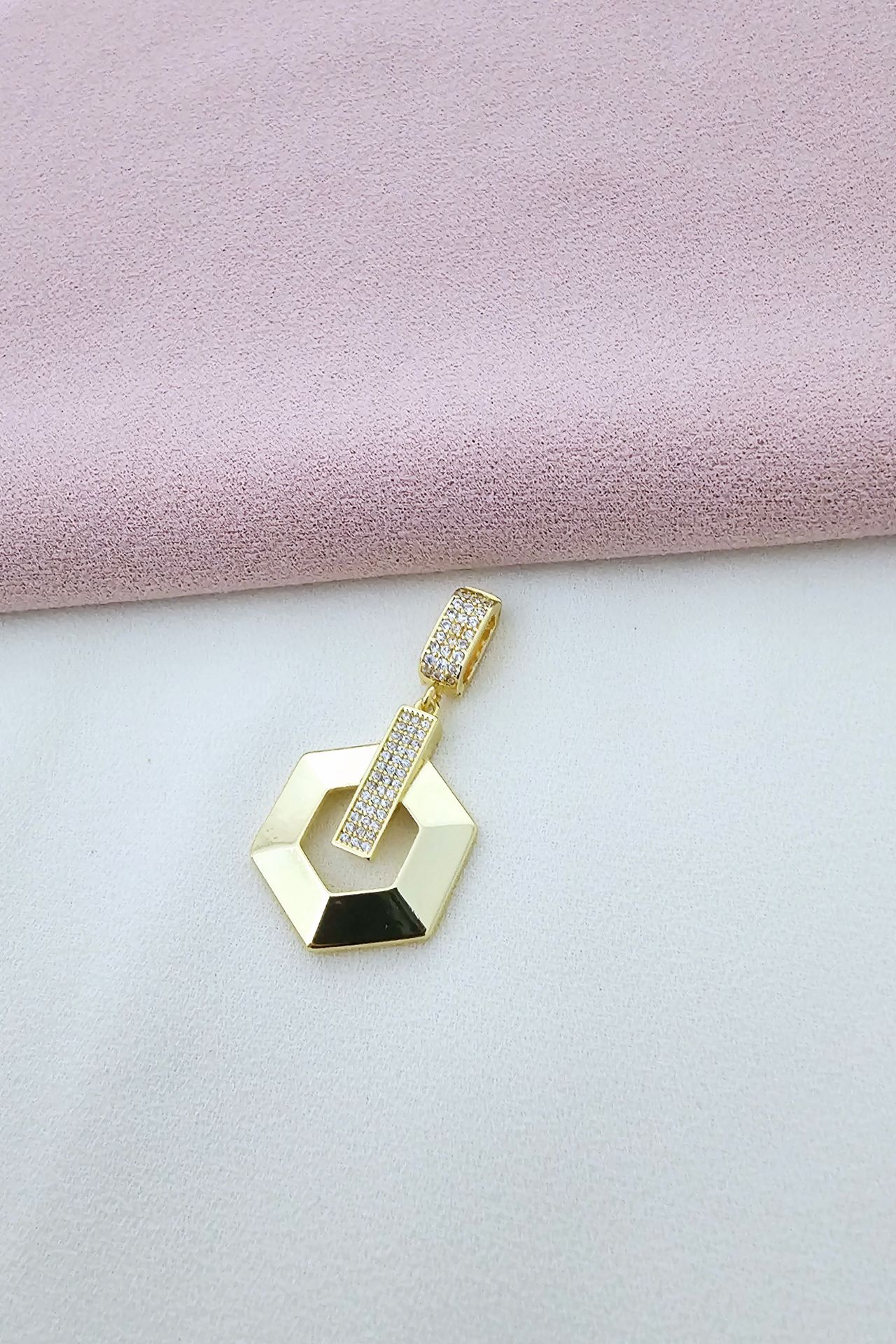 Ajda Charm