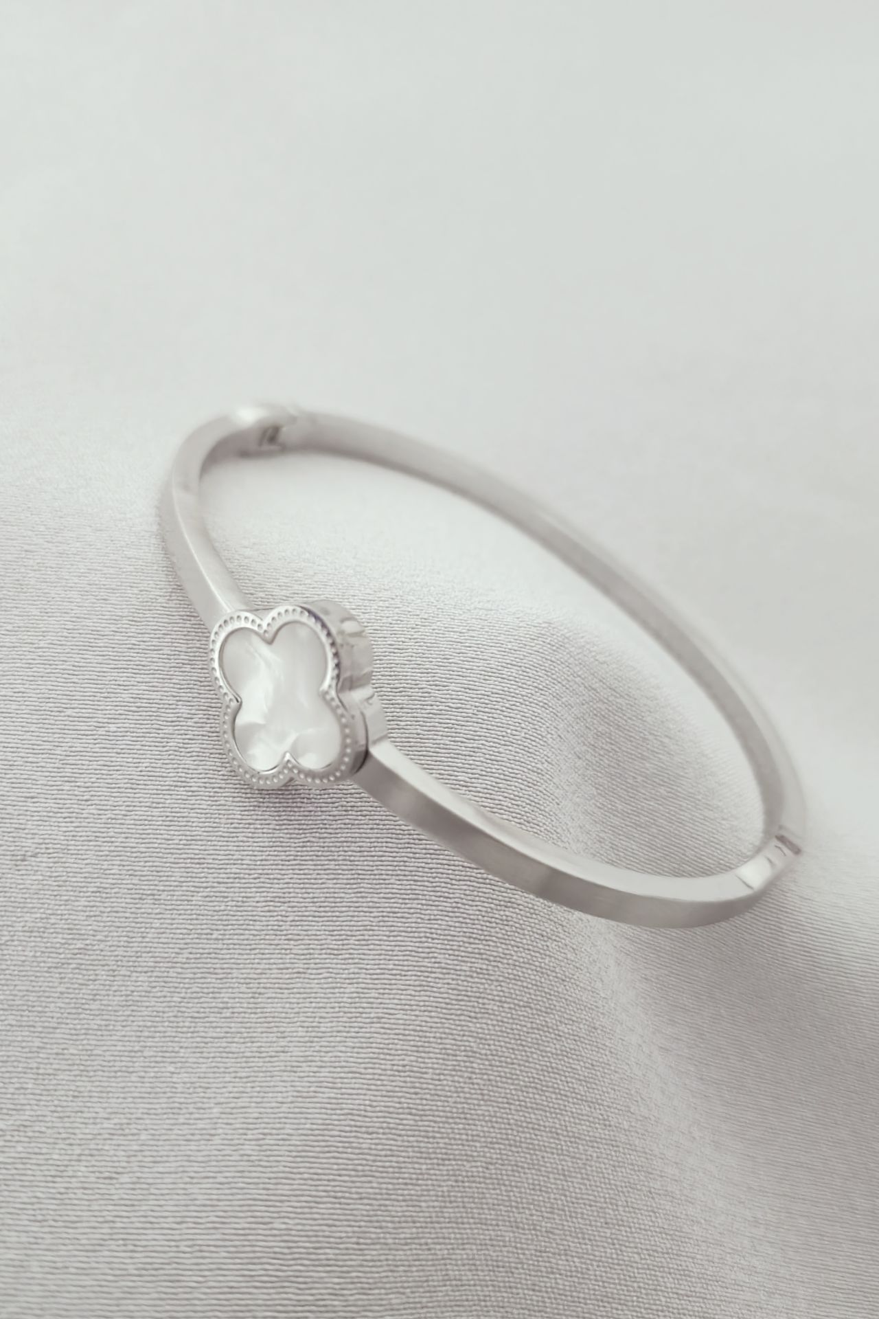 Çelik Van cleef kelepçe bileklik