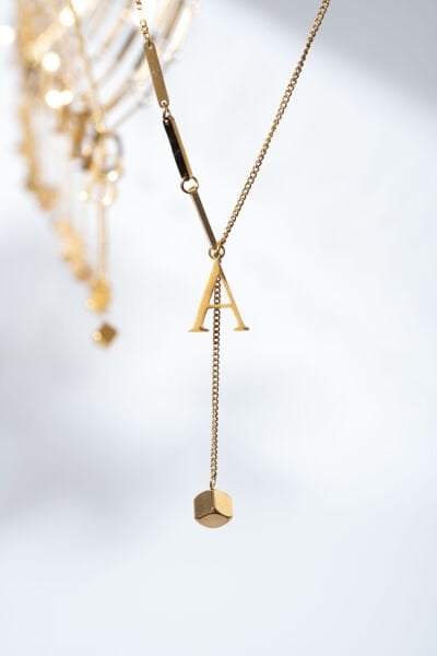 Gold Harf Charm Uçlu Kolye (Harf Seçenekli)